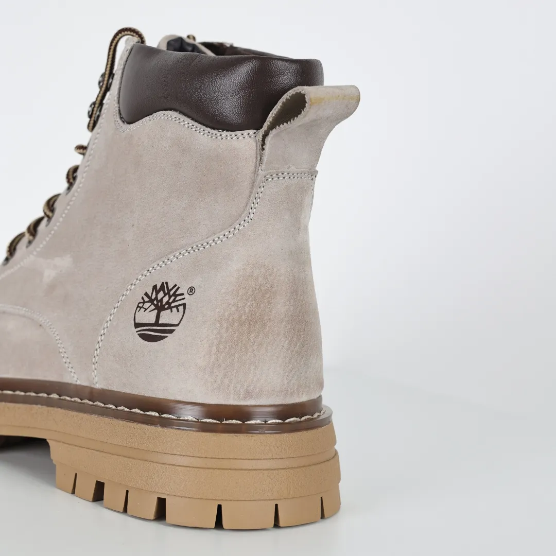 Local 💰560 supports store Timberland Timberland/Timberland outdoor casual rhubarb boots TB10078, top-grade frosted fine-grained cowhide, with anti-odor and anti-corrosion genuine leather latex insoles. The shoe body is light and comfortable. It is insulated and wear-resistant in winter. Size: 39 40 41 42 43 44 Note: one size larger than sports shoes